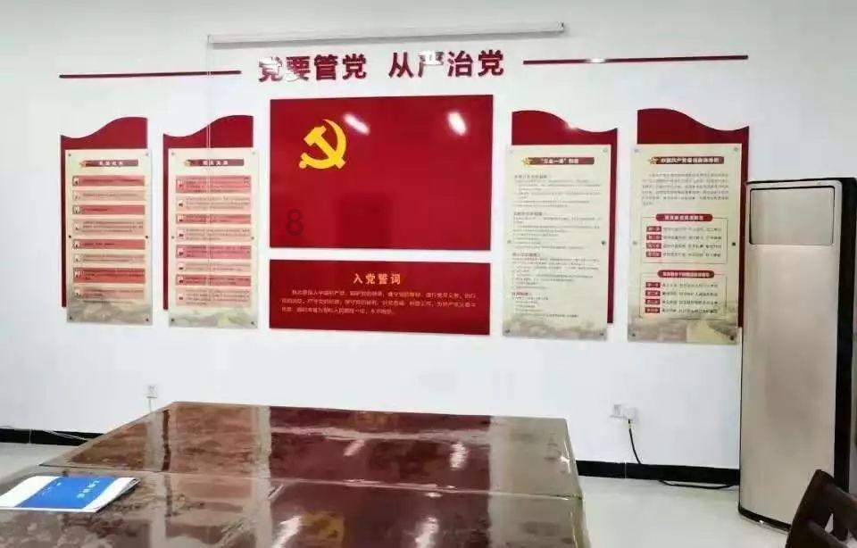 又一个小米狙击者？800伏平台/2秒俱乐部 预料之中的套娃设计